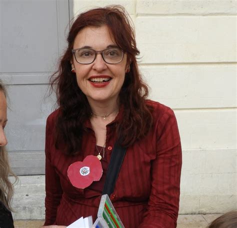 Anne LAROUTIS